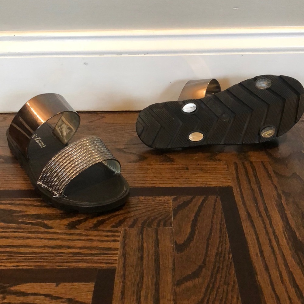 Sandals - Picture 3 of 3